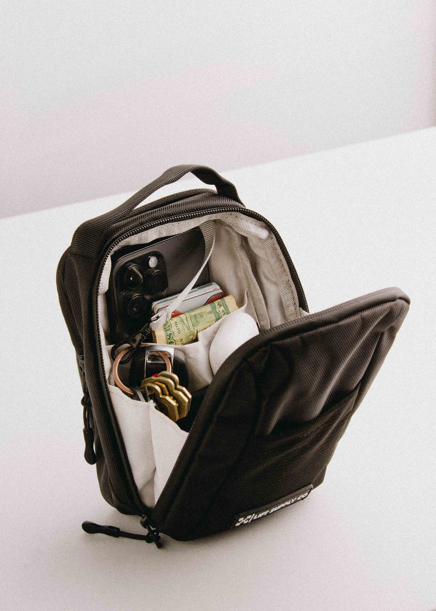 Go Anywhere Magnetic Bag